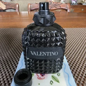 Valentino Uomo Born In Roma Coral Fantasy 3.4 fl oz Men's Eau de Toilette